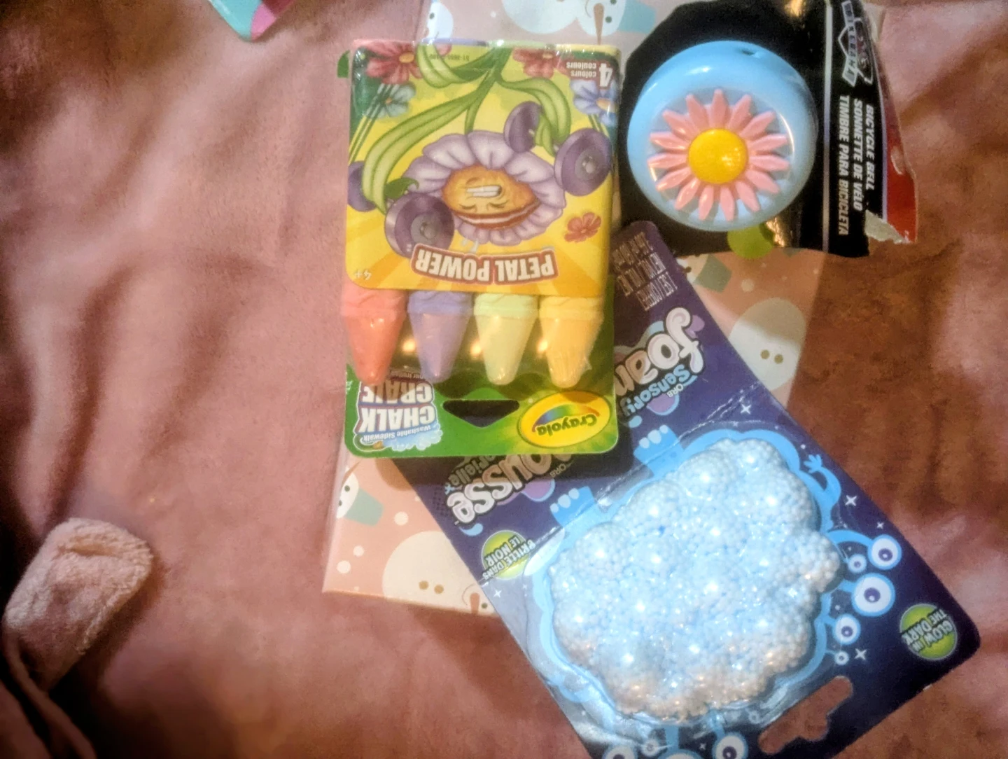 Crayola Sidewalk Chalk & Sensory Foam