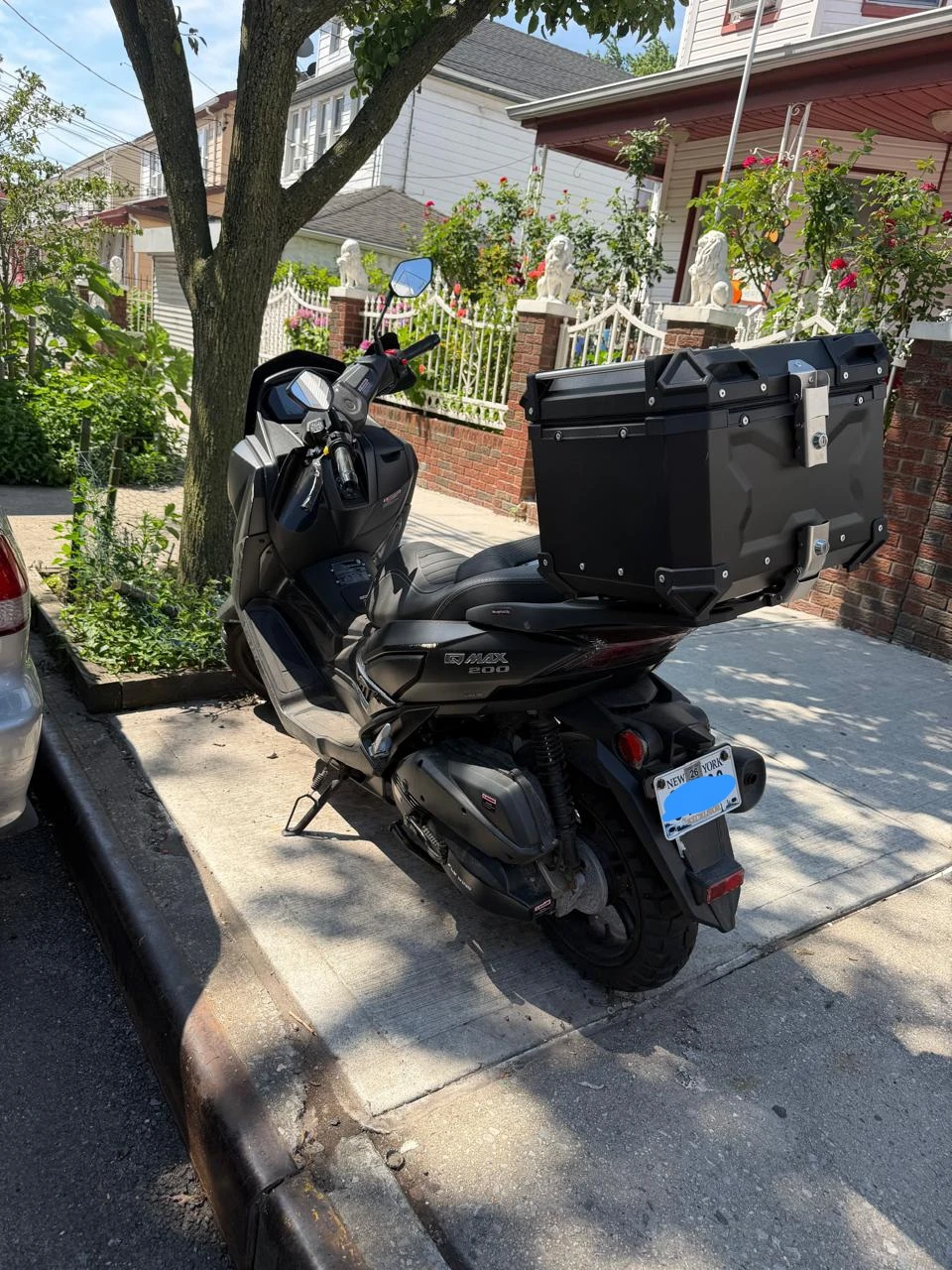 Black Q-Maxx 200 Scooter - photo 3
