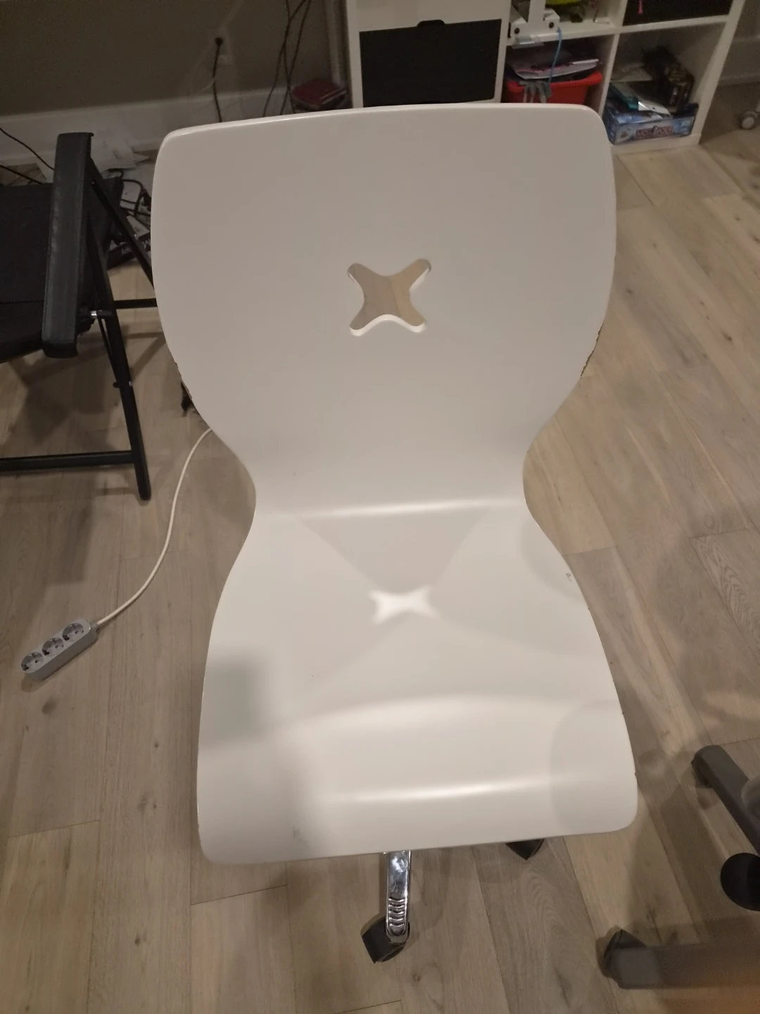 White Swivel Office Chair