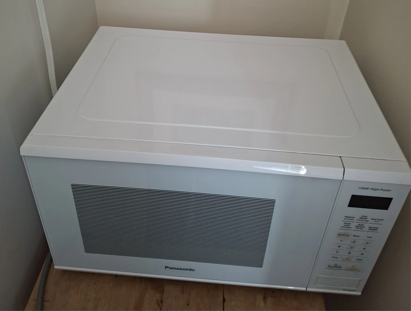 Panasonic Microwave Oven NN-SG361W - photo 4