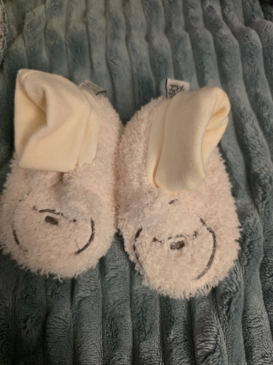 NEW Winnie the Pooh Baby Booties 0-3 Months
