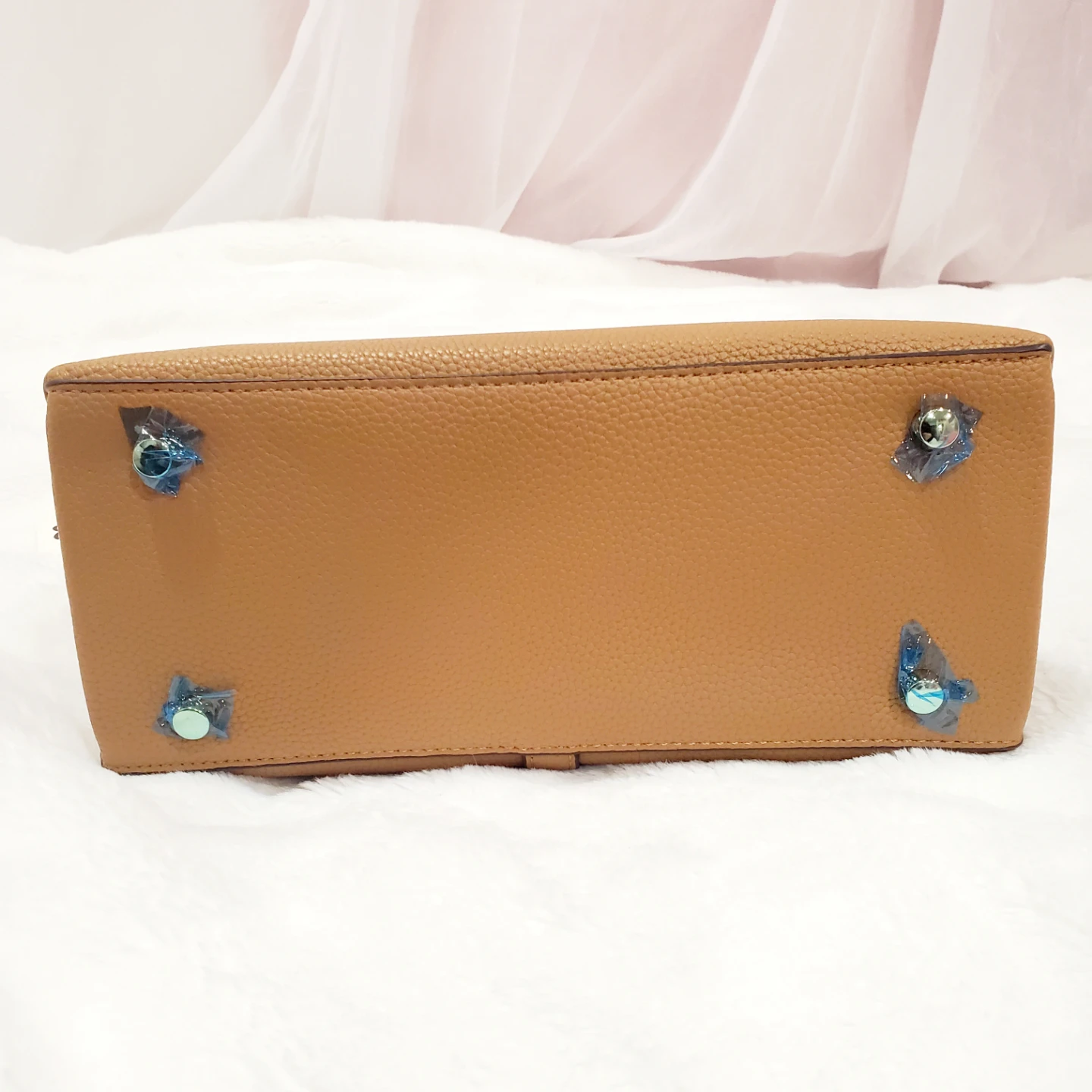 House of Little Bunny Tan Leather Top Handle Bag - photo 4