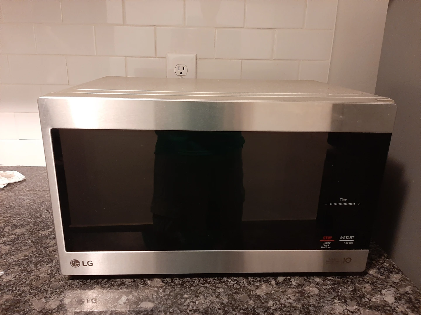 LG Stainless Steel Microwave Oven with Smart Inverter