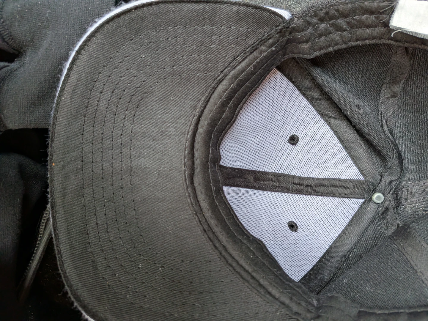 Umbrella Corporation Black Baseball Cap With Logo. - photo 3