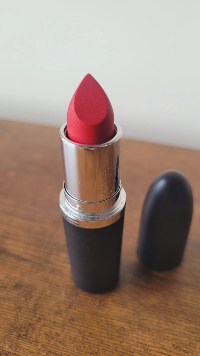 MAC Matte Lipstick – Ruby Woo (Brand New) - photo 2