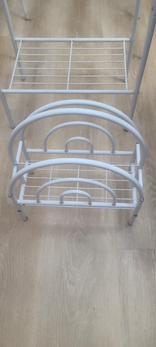 White Metal Quilt Rack / Towel Holder