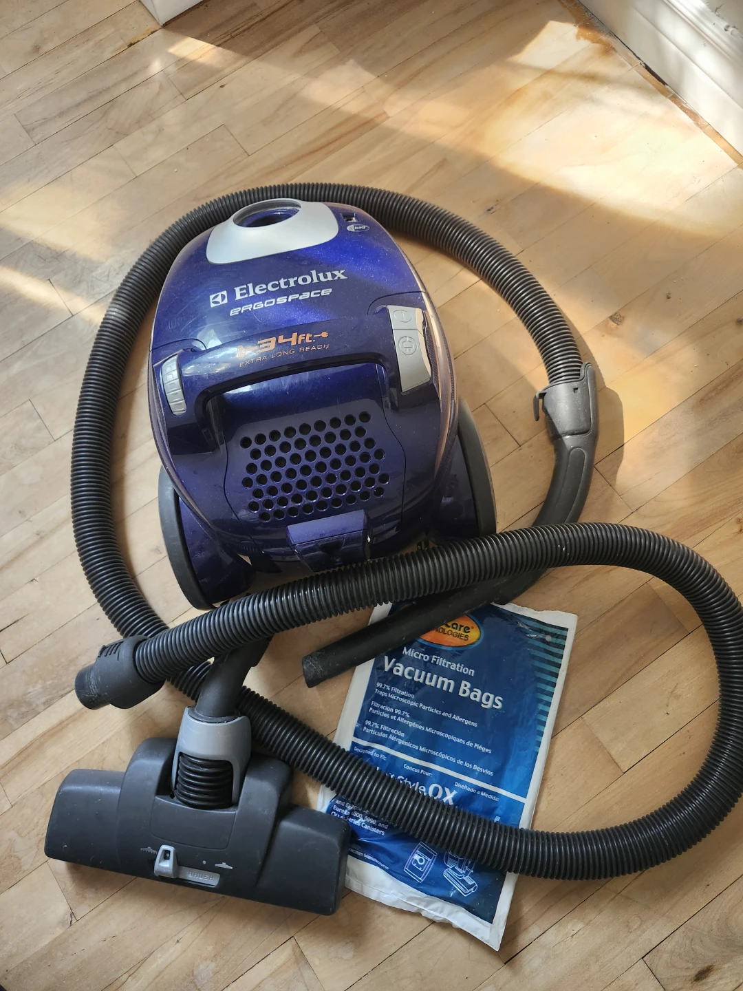 Electrolux ErgoSpace Style S Vacuum Cleaner with Vacuum Bags - photo 2