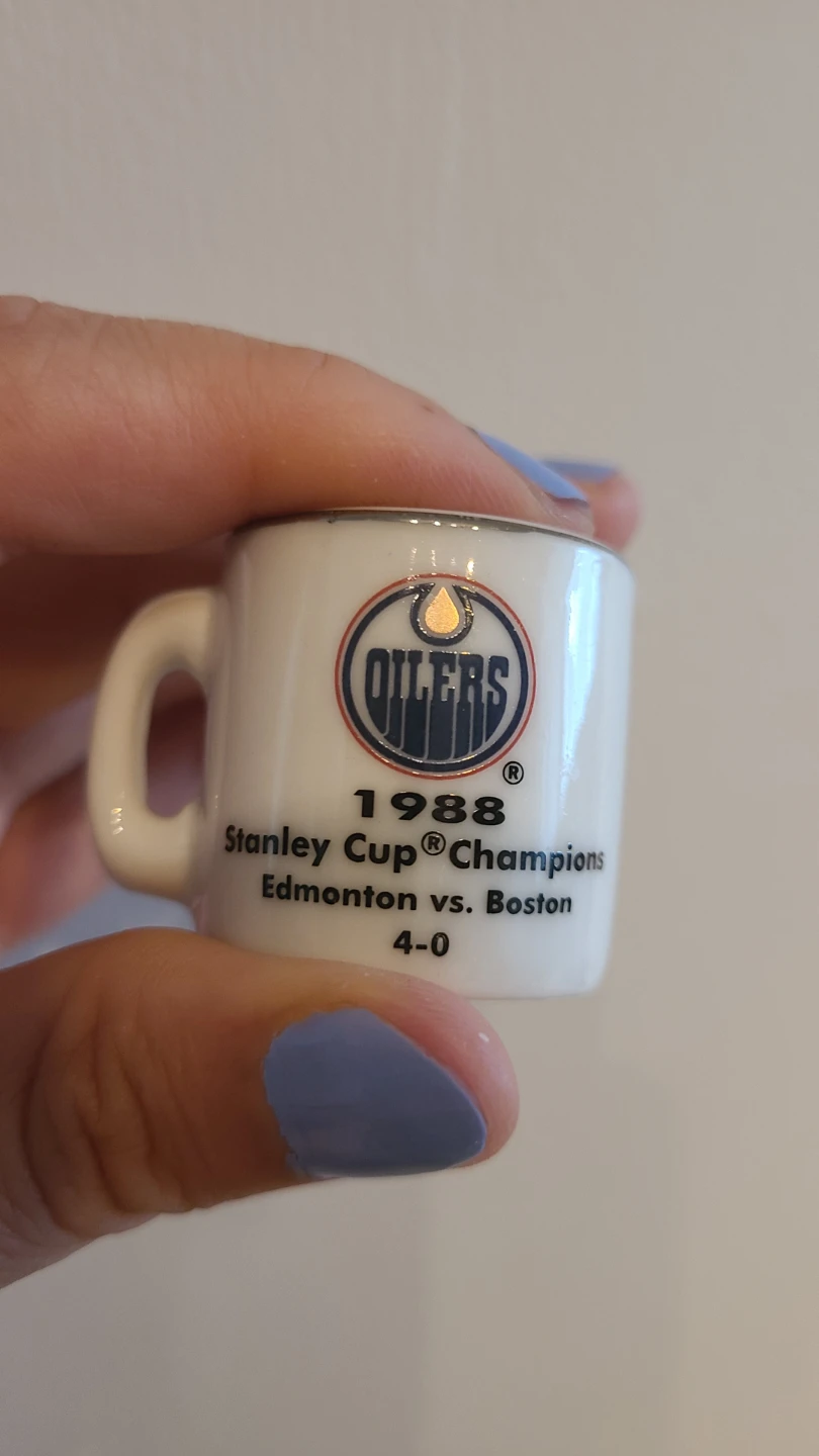 Oilers 1988 Stanley Cup Champions Mini Mug - photo 4