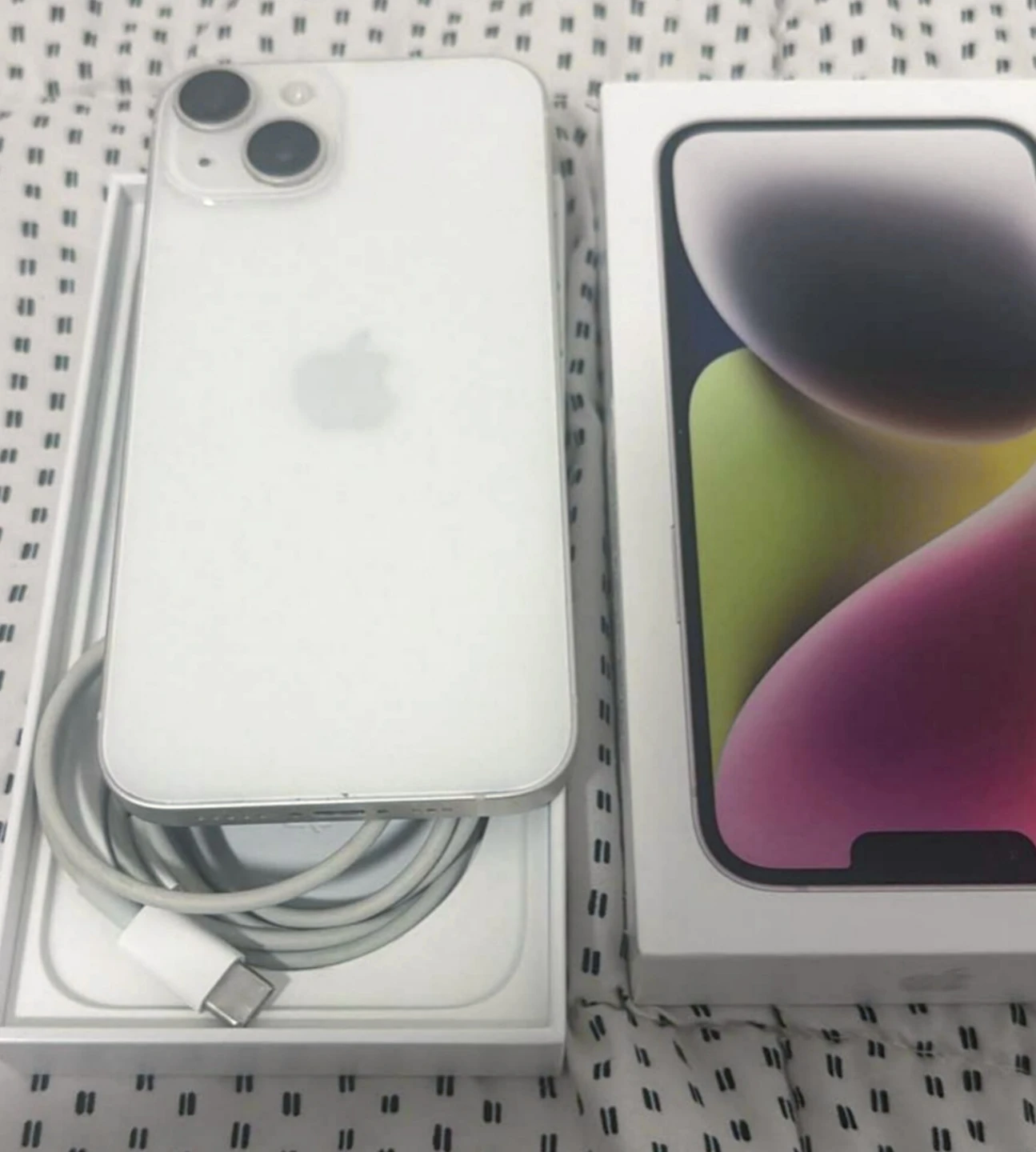 Apple iPhone 14 Starlight - photo 4