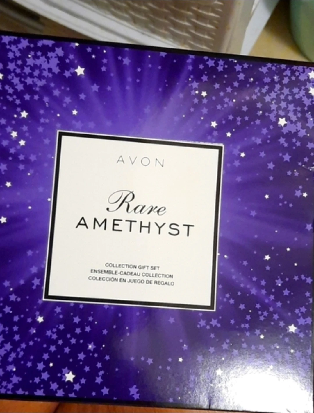 NWT Avon Rare Amethyst Collection Gift Set