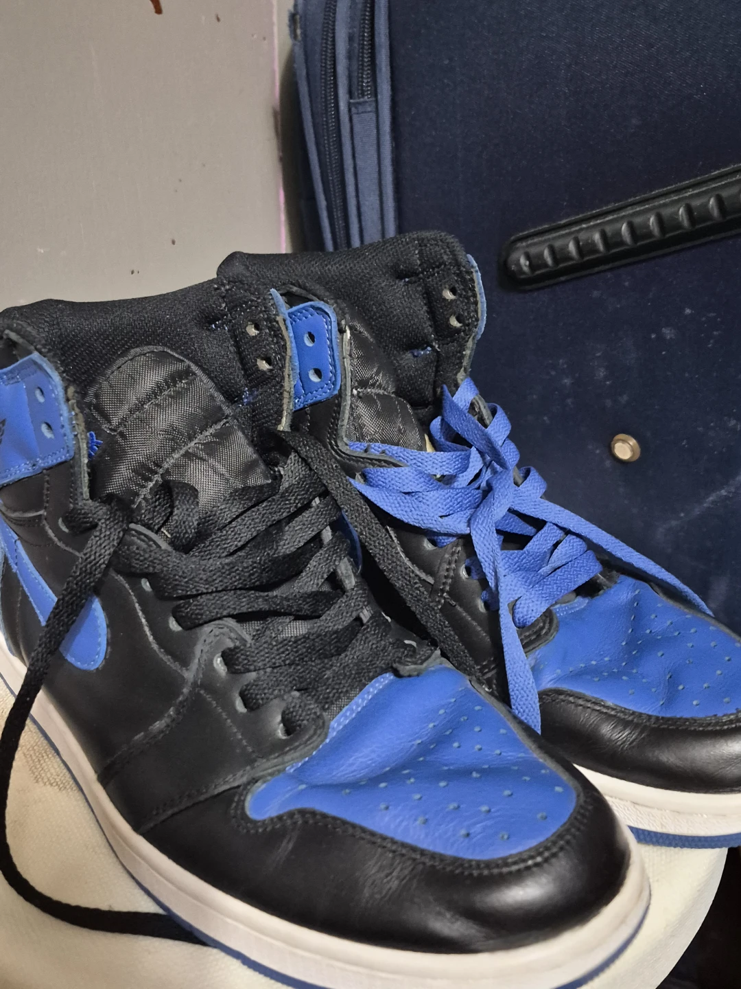 Air Jordan 1 High OG Royal Blue Sneakers - photo 2