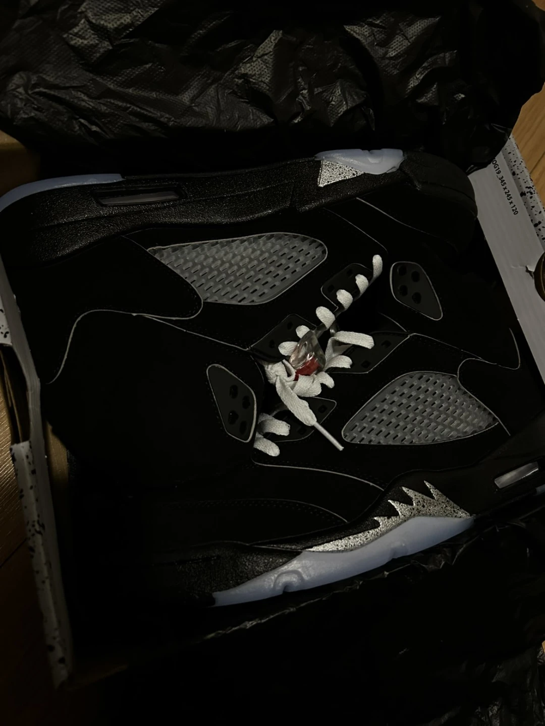 Jordan metallics 5 - photo 2