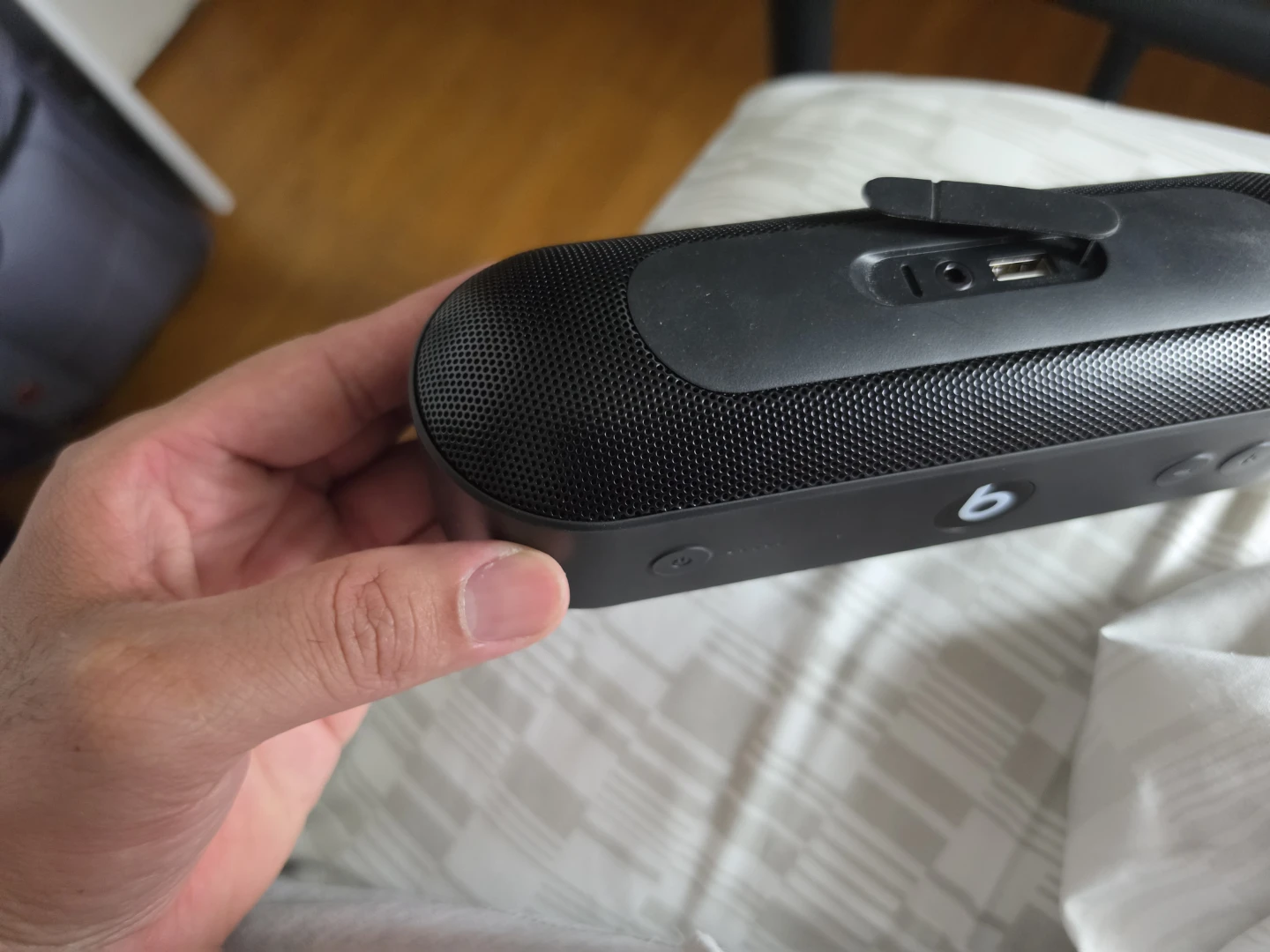 Beats Pill+ Portable Speaker - photo 2