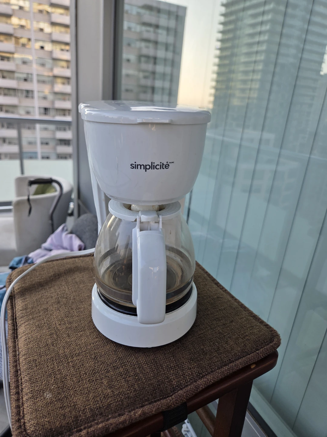 Simplicité Coffee Maker