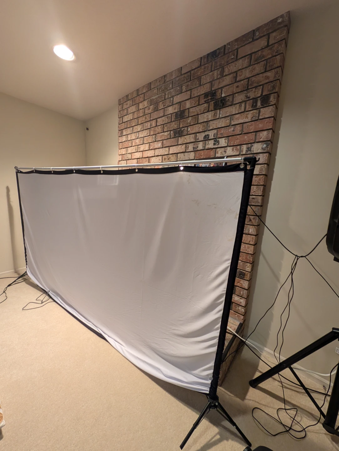 Portable Projector Screen