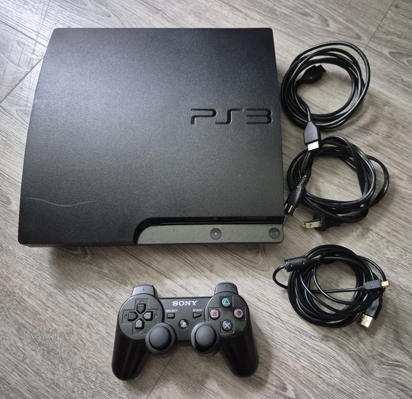 Sony PlayStation 3 PS3 Console Bundle with Controller