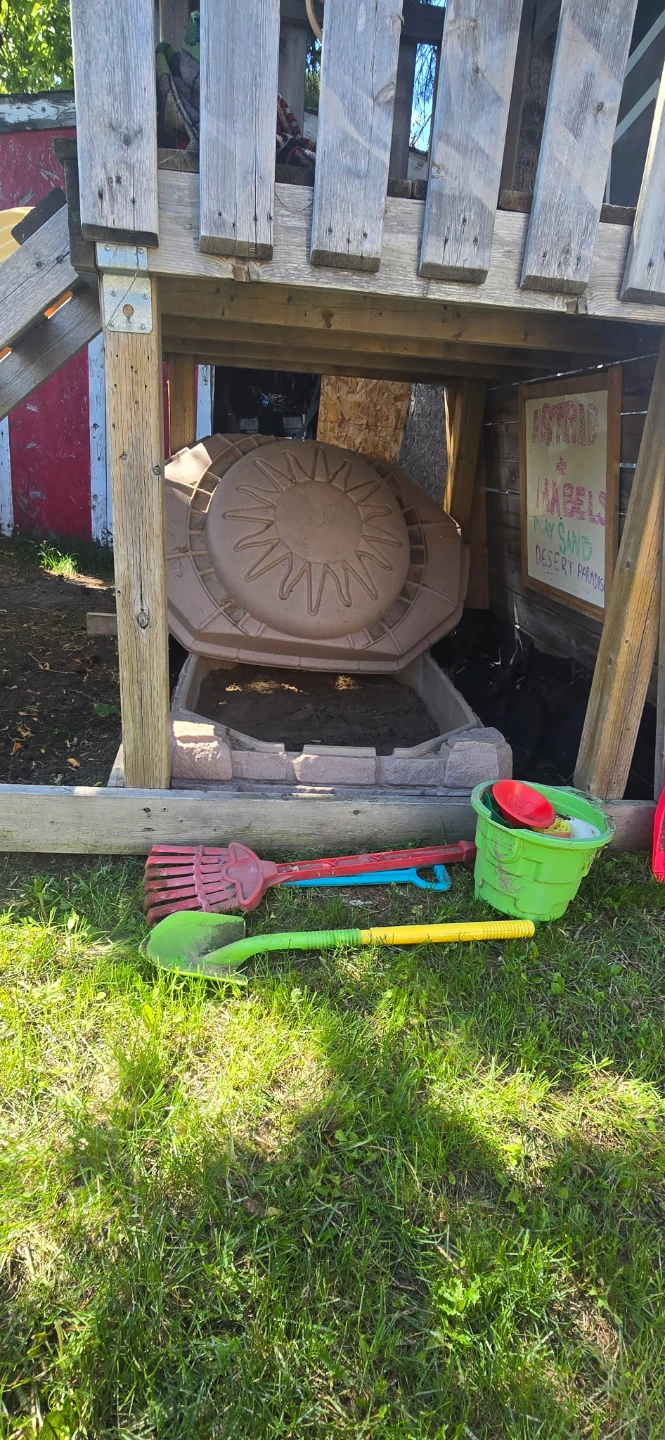 Sandbox with cover - photo 2