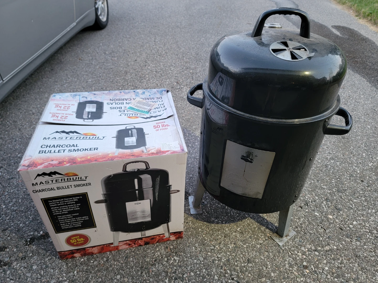 Vertical charcoal bbq smoker - photo 2