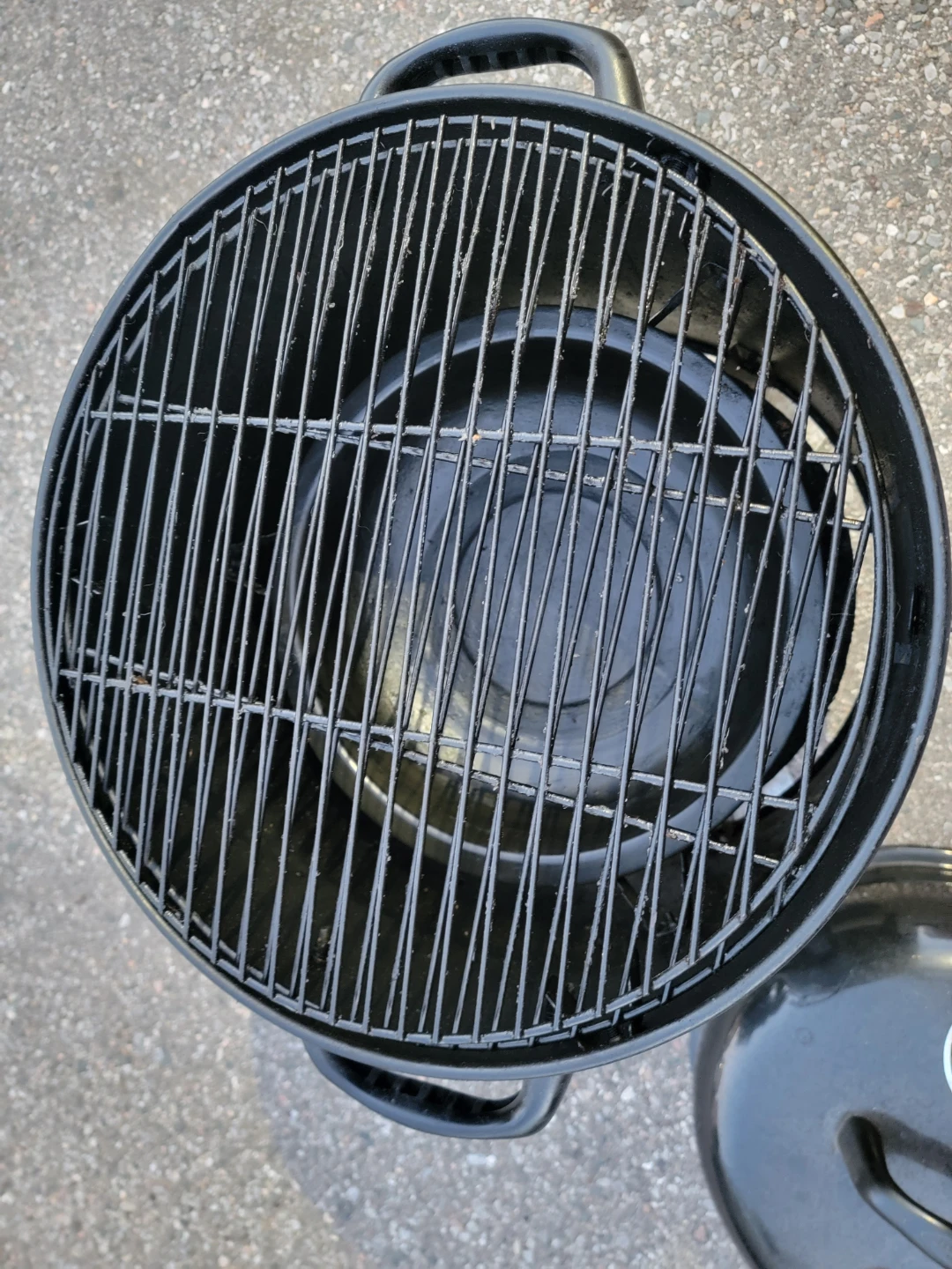 Vertical charcoal bbq smoker - photo 3