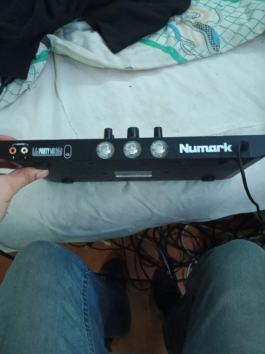 Numark Party Mix DJ Controller - photo 2