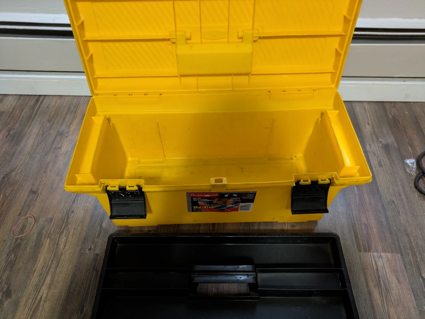 Rubbermaid Tool Box - photo 3