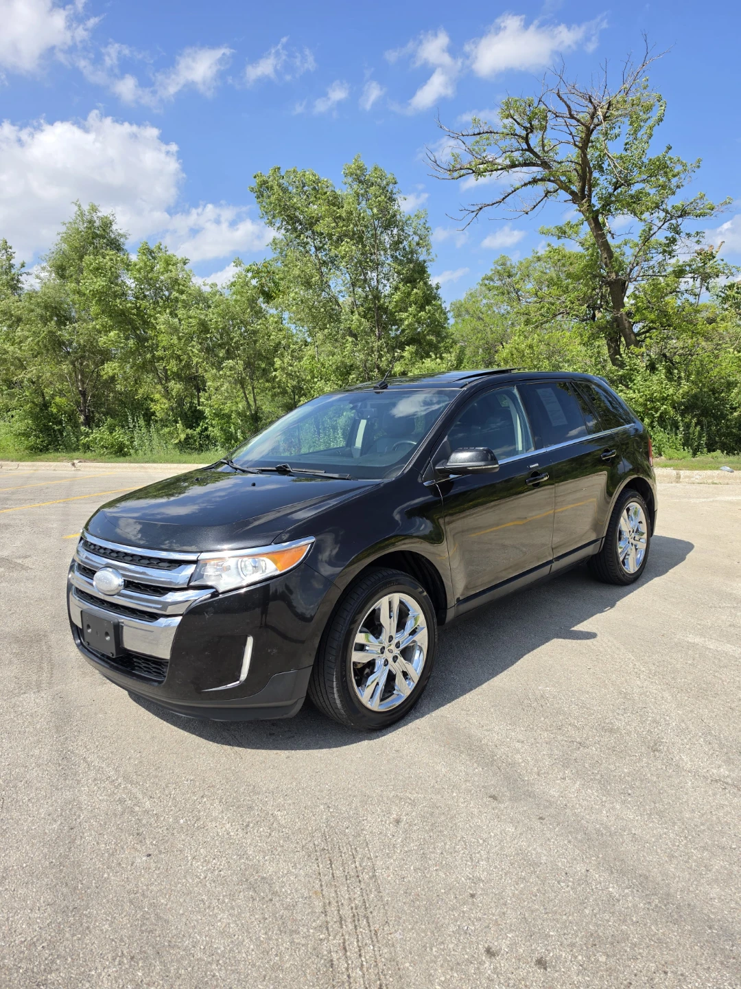 Black Ford Edge SUV