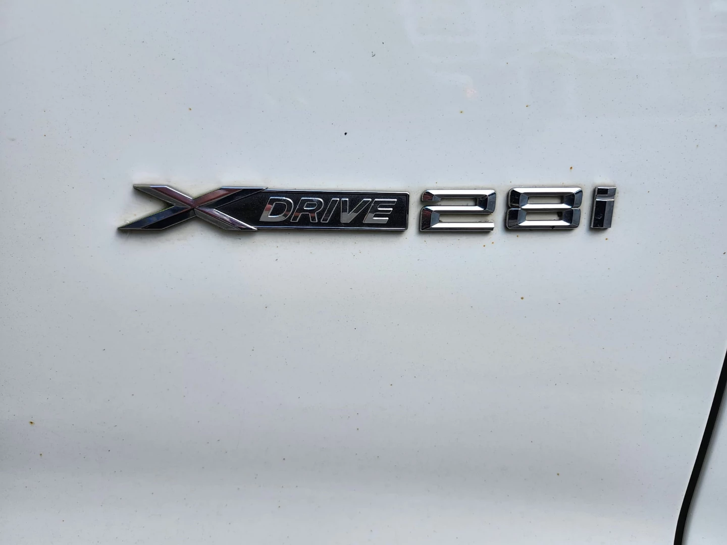 BMW X3 xDrive28i White SUV - photo 4