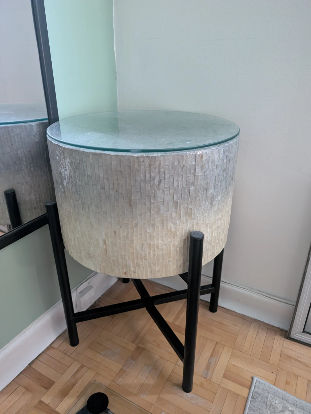 Round Side Table with Mother of Pearl Base