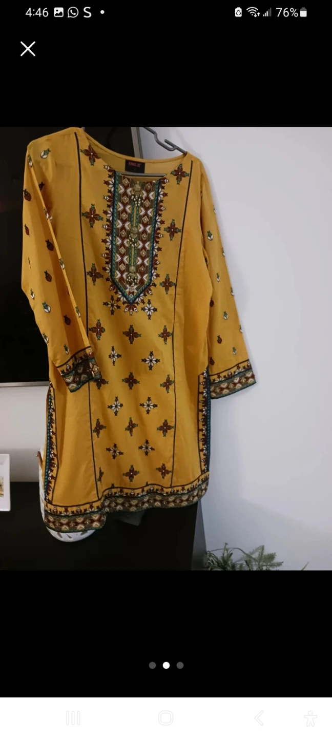 Traditional design shirt 1time use - photo 2