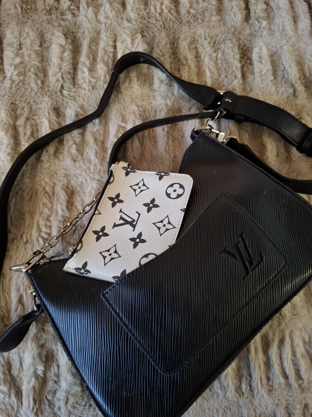Louis Vuitton Black Epi Leather Pochette with Pouch