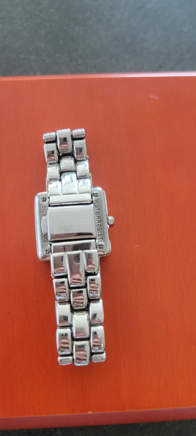 Gucci "G" Logo Watch - photo 2