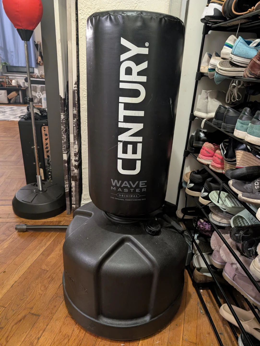 Century Punching Bag Wave Master Freestanding