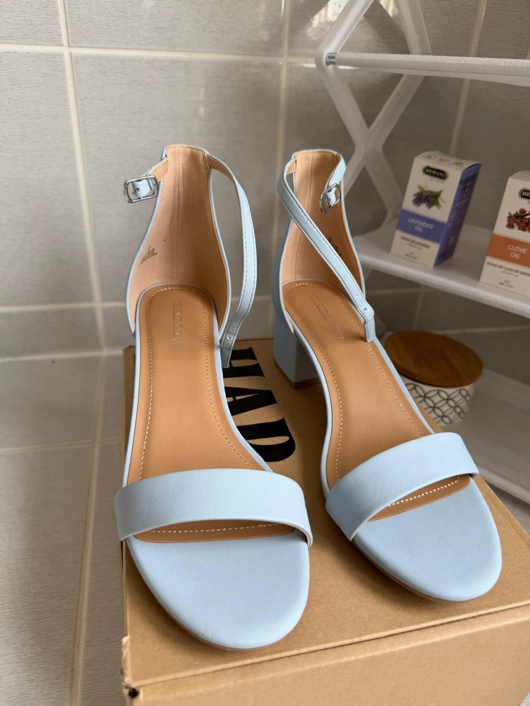 Harlow Block Heel Sandals Size 10