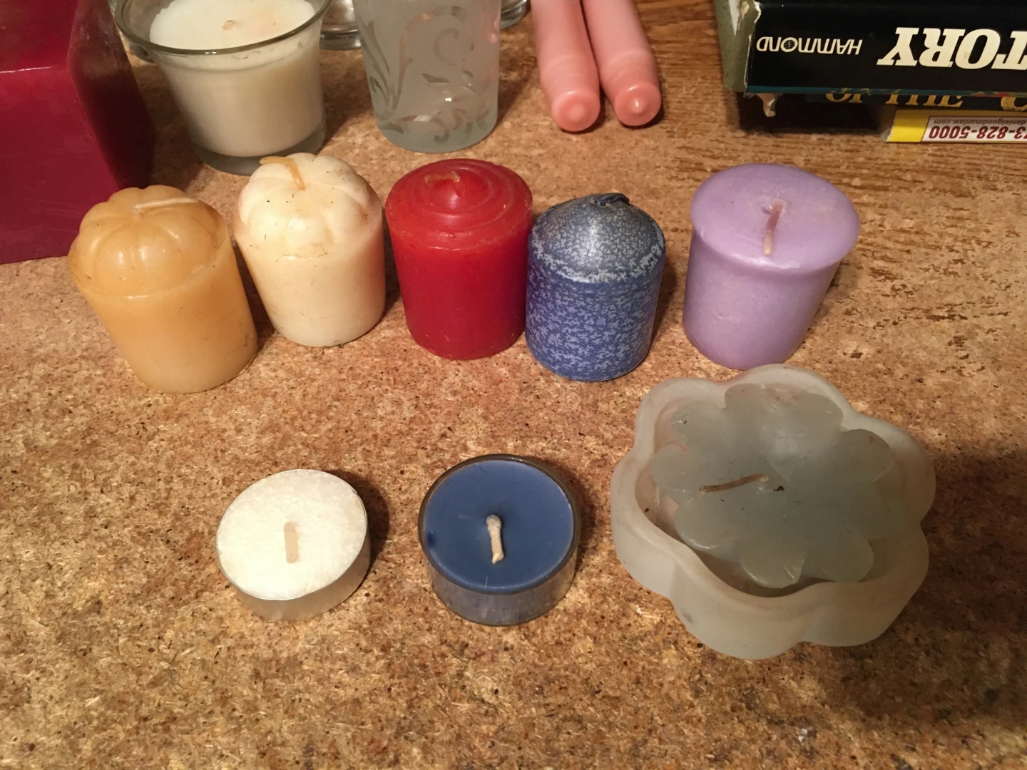 LOT OF CANDLES & CANDLE HOLDERS YANKEE CANDLE SOME SCENTED - photo 3