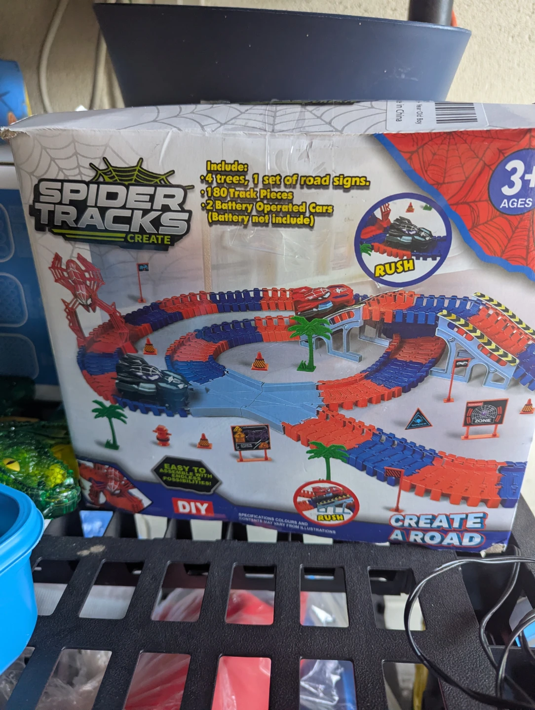 Spider Tracks Create A Road Toy Set with two cars - photo 2
