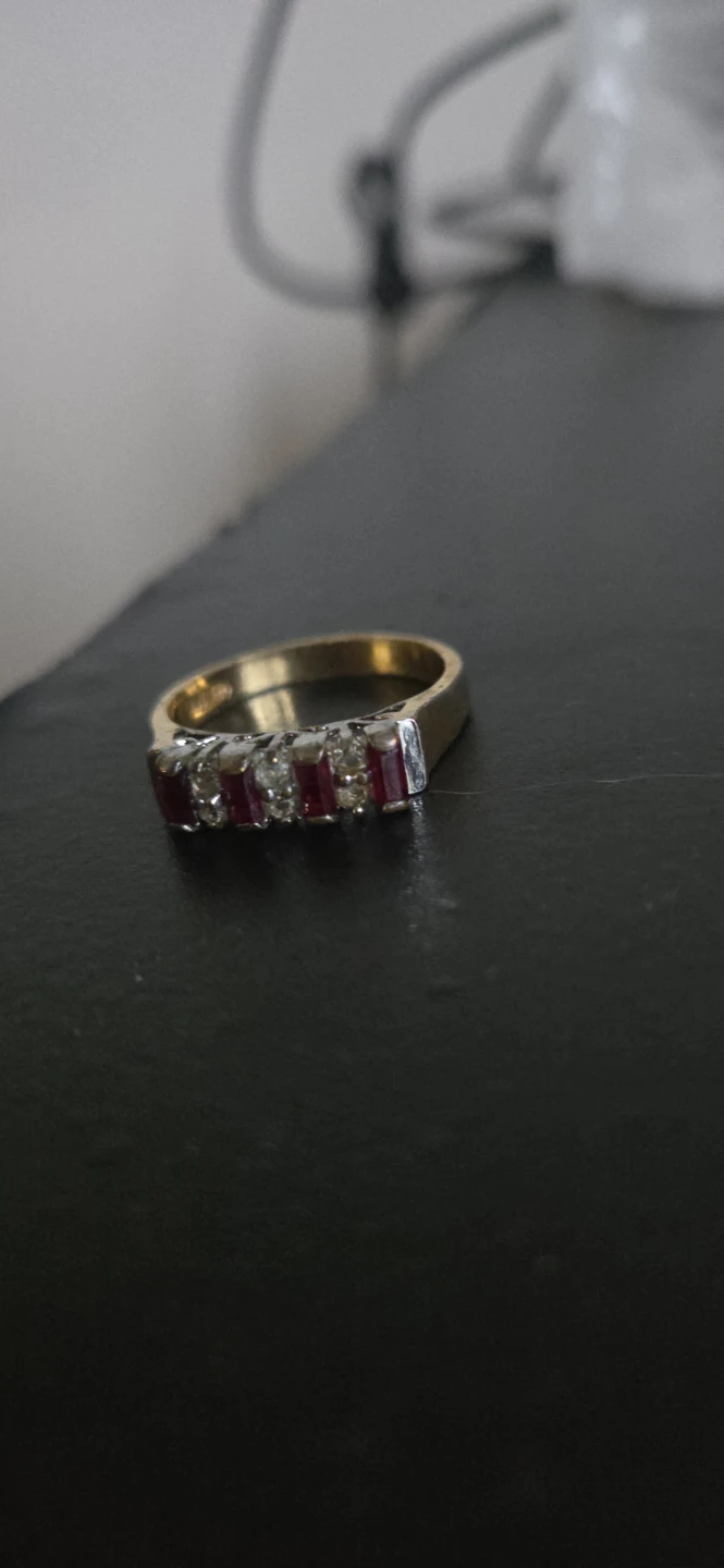 Gold Ring with Rubies and Diamonds