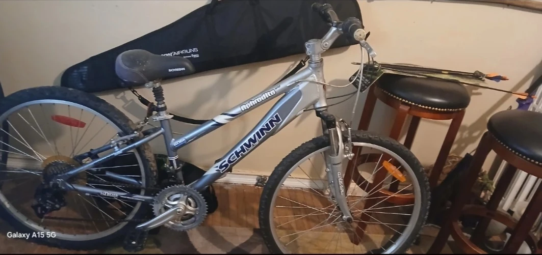 Schwinn Aphrodite aldult Mountain Bike