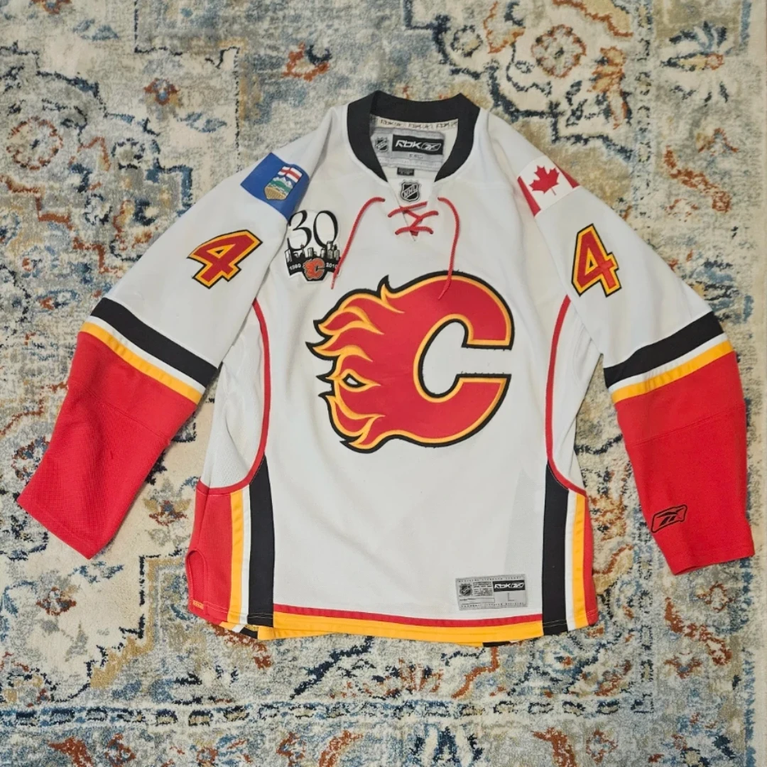 Calgary Flames Bouwmeester #4 Hockey Jersey L/G