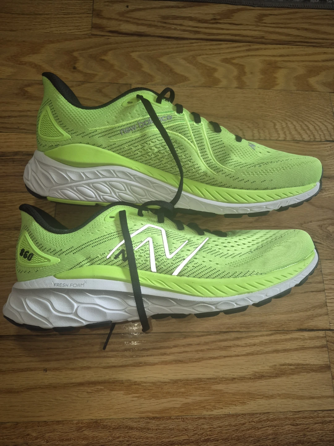 Bundle of 4 Pairs of  sneakers - photo 4