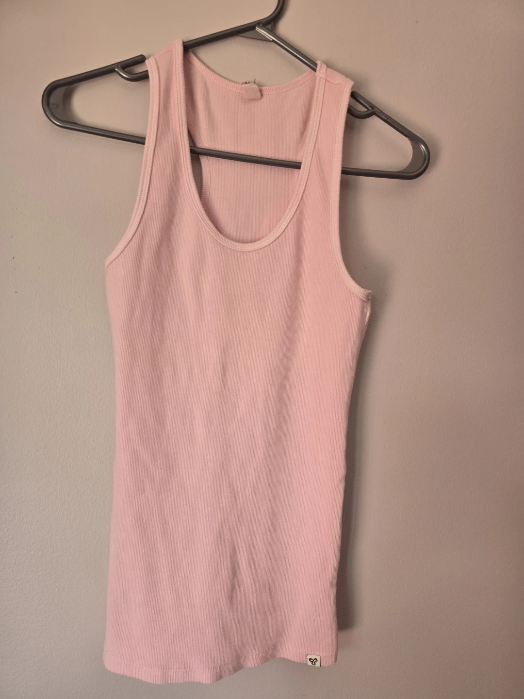 TNA Pink Ribbed Tank Top