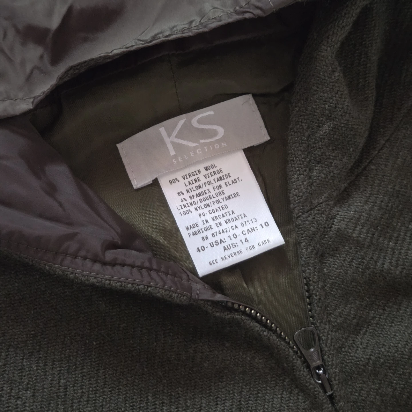 Dark Green Hooded Vest - photo 2