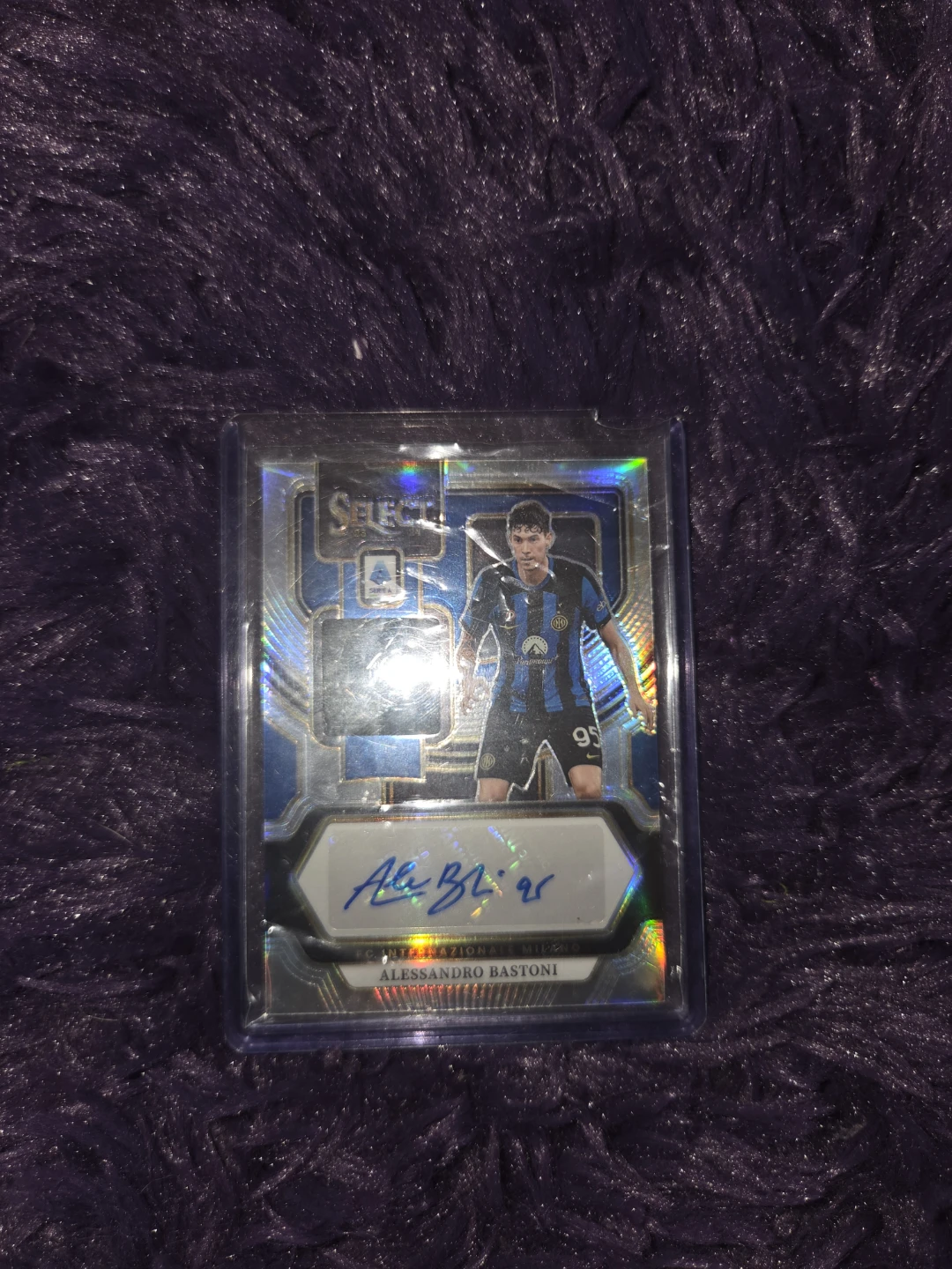 Autographed card of Alessandro Bastoni Serie A Select