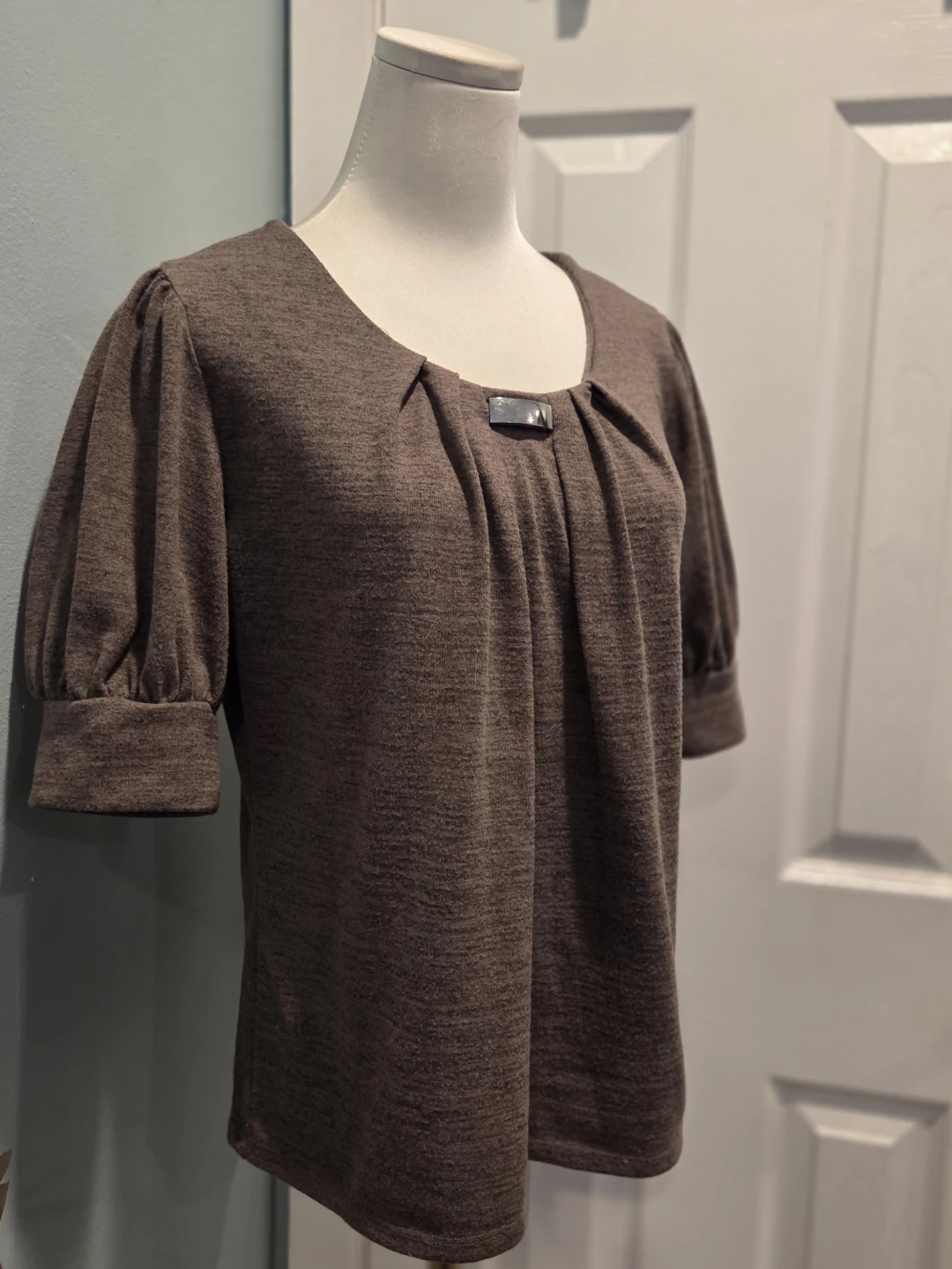 Notations Brown Puff Sleeve Top - Medium