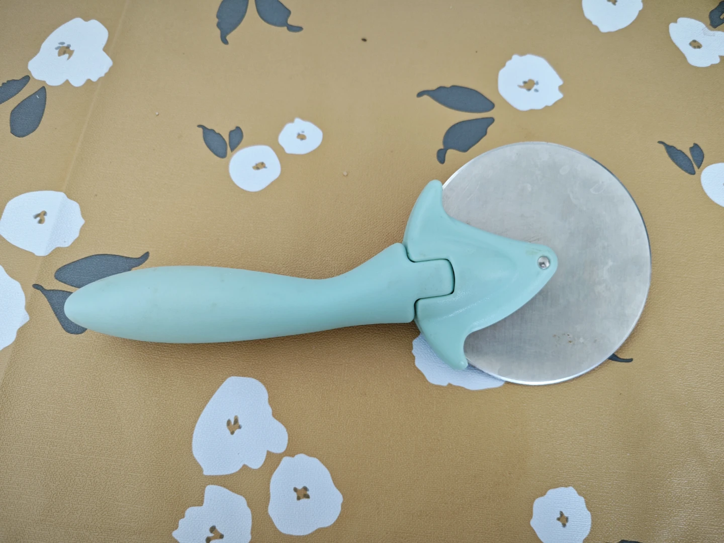 Teal Pizza Cutter