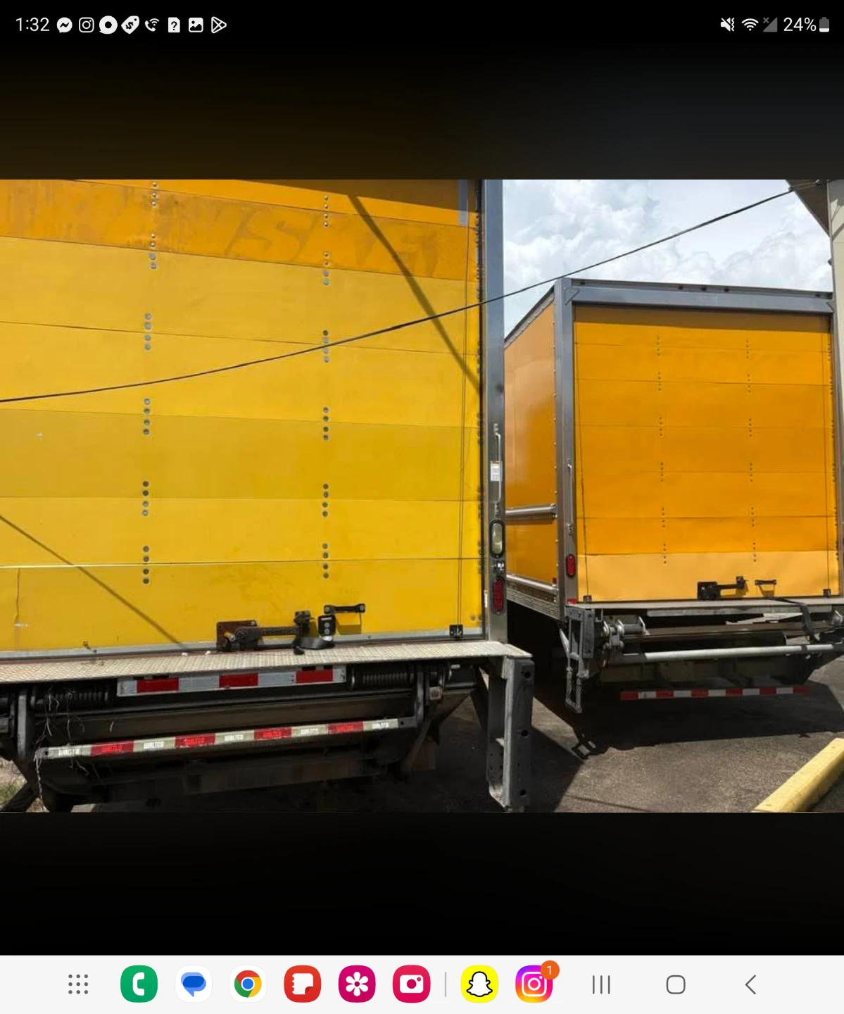 International Box Truck - photo 4