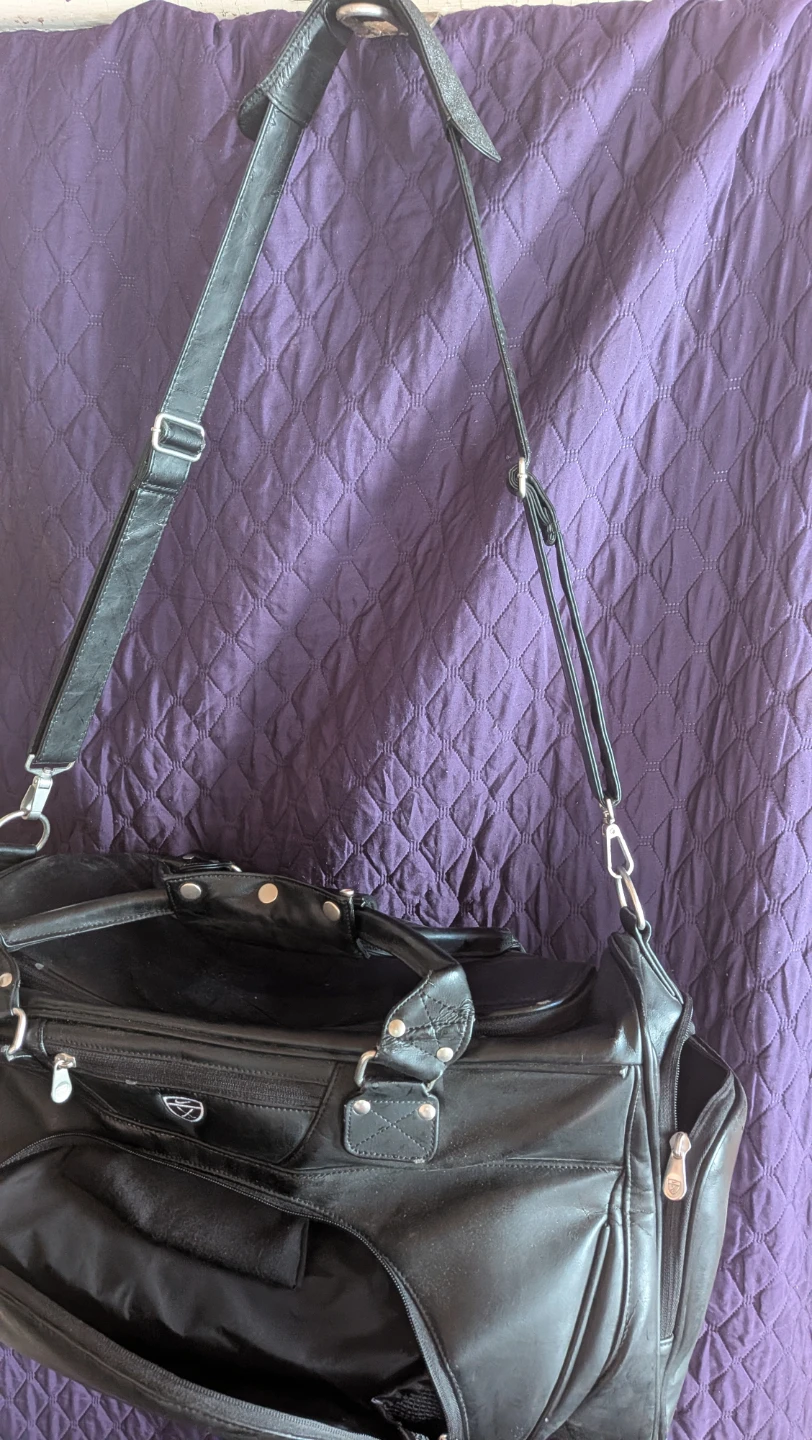 Nike Golf Shield  Black Leather Duffle Bag - photo 4