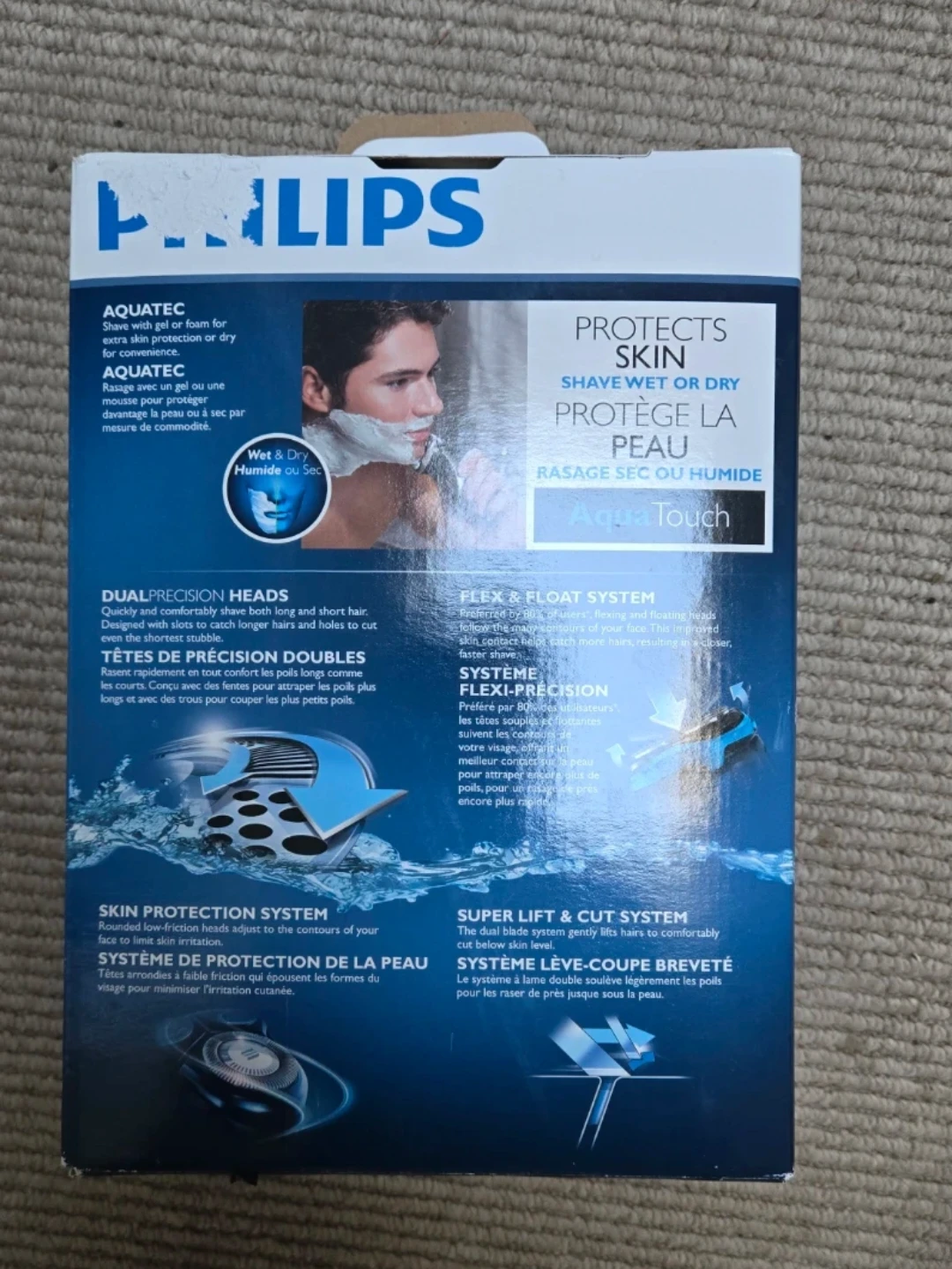 Philips AquaTouch Wet & Dry Electric Shaver - photo 2