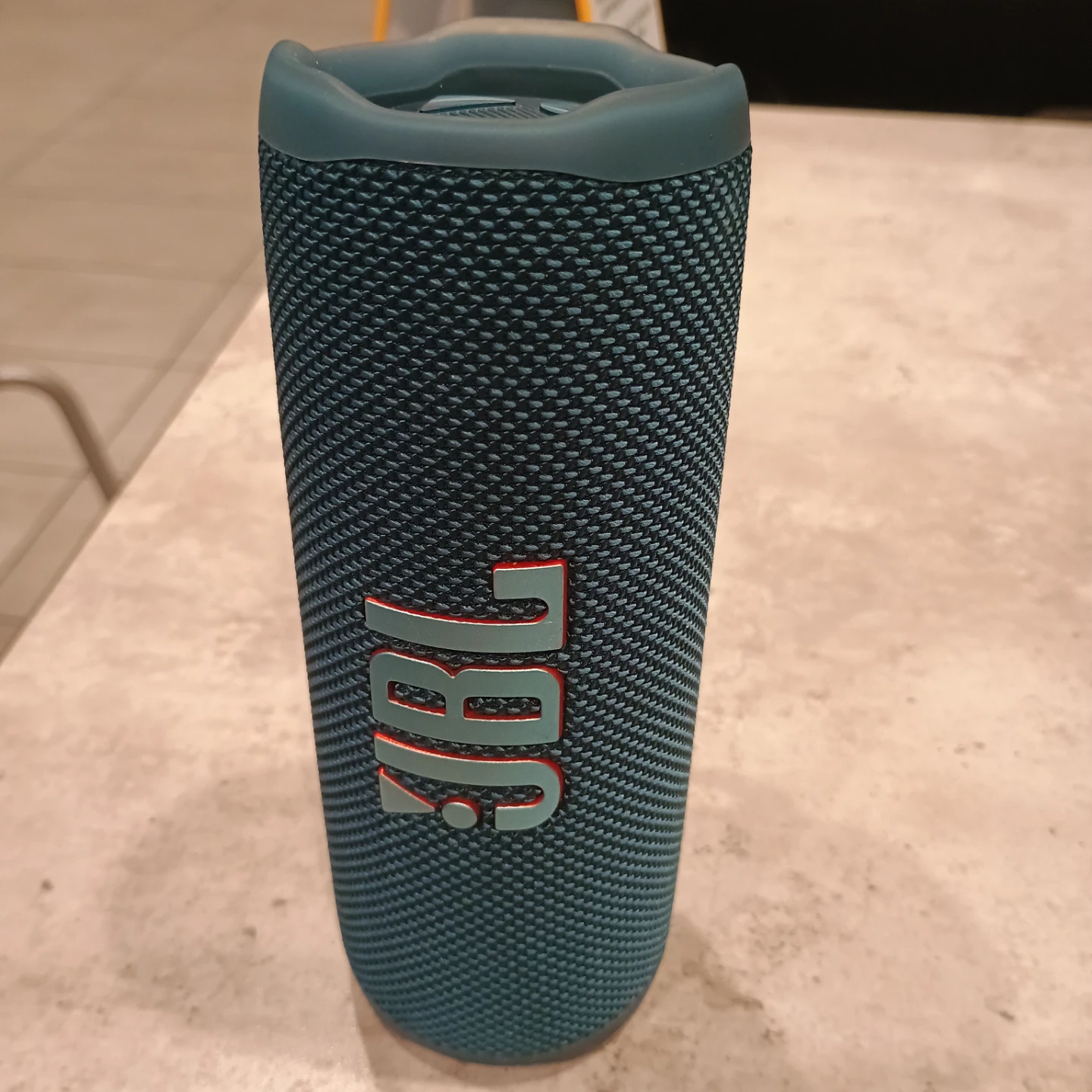 JBL Flip 6 Portable Waterproof Bluetooth Speaker