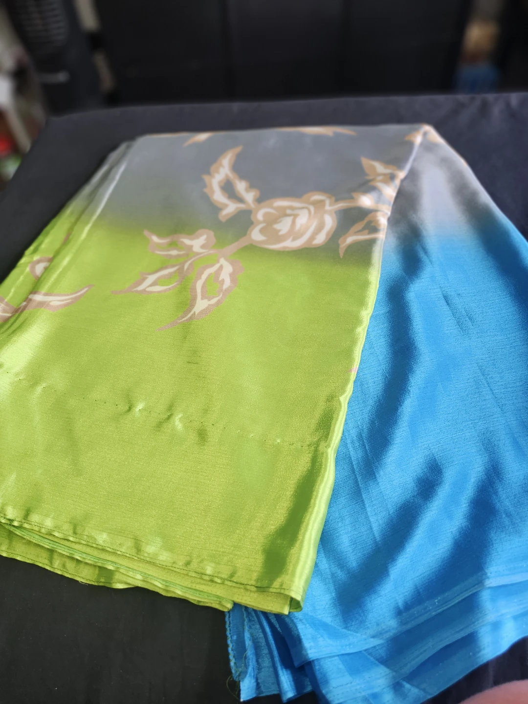 Premium Quality creape silk Saree with Floral Design