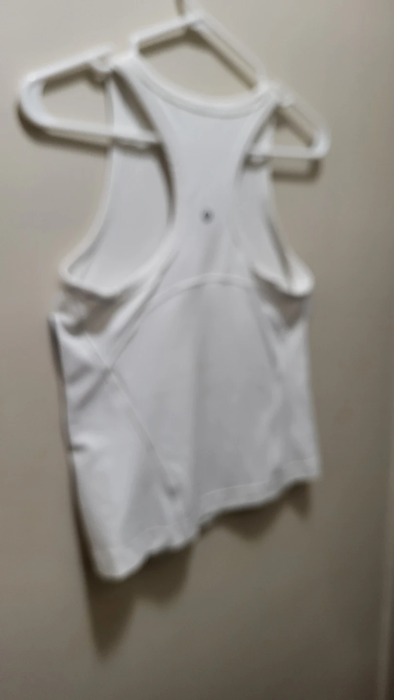 Lululemon Tank Top - photo 2